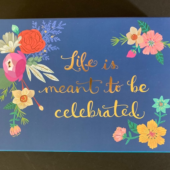 Hallmark "Life is meant to be celebrated" Boxed Set/20 Assorted Greeting Cards - Picture 1 of 5